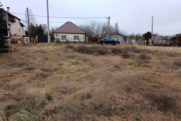Befektetők, Építtetők figyelmébe ajánlom ezt a remek építési telket Őrbottyánban.