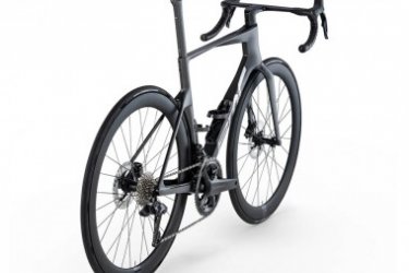 Kingcyclesport Sell model bikes : 2024 Bikes, Road Bikes, Mountain Bikes, Triathlon Bikes, Electric Bikes, Cyclocross Bikes, Gravel Bikes, Track Bikes, Road frames, Mountain frames, Triathlon frames, Groupsets, Pedals, Saddles, Wheels, Helmets, Shoes, Gloves and Cameras. If you are interested please immediately make purchases on our company website or you can also make purchases directly in our company.
 
Buy New "2025 Bmc Teammachine R 01 Four Road Bike" from Kingcyclesport is 100% safe, Because purchase products at Kingcyclesport provide a 100% money back guarantee. 
Location Kingcyclesport : Deli Park Mall Lt. 3. 
Address : Informa - Living Plaza Jl. Perintis Kemerdekaan.Km.9, Rw No.6, Tamalanrean Jaya, Sulawesi Selatan - Indonesia 90245
Contact us : order@kingcyclesport.com. To purchase online visit the website : kingcyclesport.com 
Phone : 081225487469
Price : USD 6,240.00
Min Order : 1 Unit
Lead Time : 7 Days Express
Port : CIF / Kualanamu International Airport
Payment Terms : Paypal, Wise, Bank Transfer, Western union, Moneygram
Shipment : Worldwide via FedEx, DHL, UPS
Product : New Original and Warranty